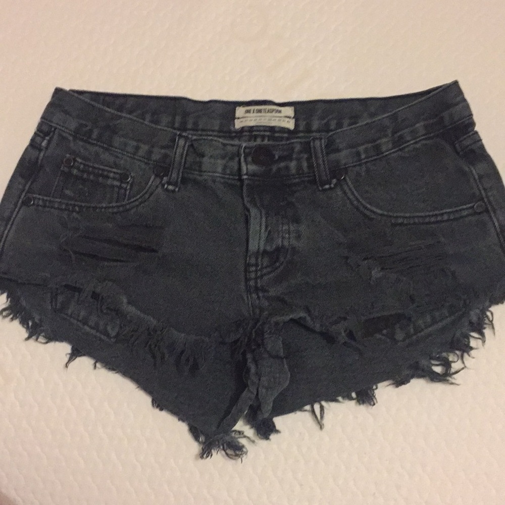 One teaspoon vintage black wash, destroyed denim